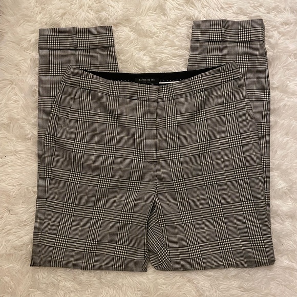 Lafayette 148 New York Pants - Lafayette 148 New York
Clinton Plaid Cuffed Pants size 8 black and white checker